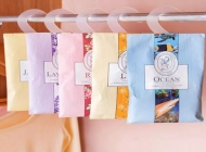 Cách làm túi thơm quần áo dễ không ngờ