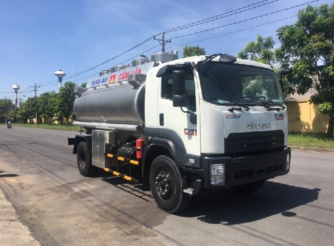 Cho thu&ecirc; xe bồn chở b&ugrave;n vi sinh qu&acirc;̣n 5 Duy Khanh sạch sẽ