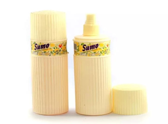 dung-dich-khu-mui-nha-ve-sinh-giai-phap-giup-nha-ve-sinh-cua-ban-khong-bam-mui