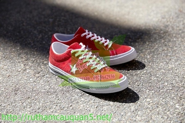 D&ugrave;ng chung gi&agrave;y với người kh&aacute;c l&agrave; nguy&ecirc;n nh&acirc;n g&acirc;y h&ocirc;i gi&agrave;y