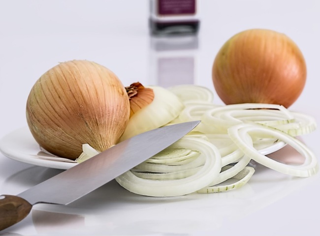 Khử m&ugrave;i sơn nh&agrave; mới bằng h&agrave;nh t&acirc;y