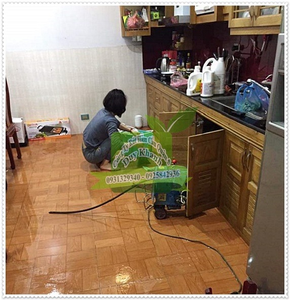 chống thấm m&aacute;i t&ocirc;n bị dột hiệu quả